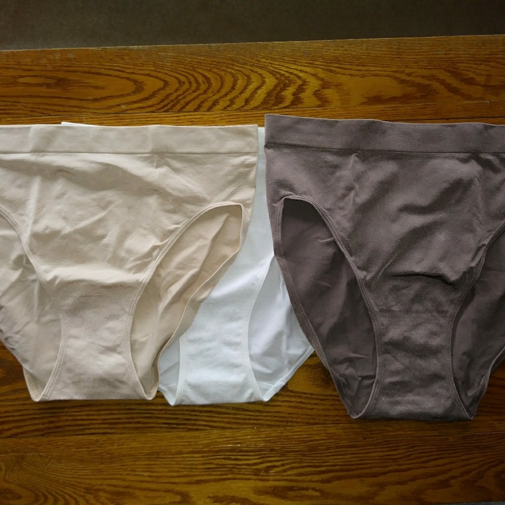 NWOT Wacoal Briefs size XL 3 Pair